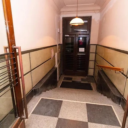 Apartment Gold Oscar Krakau